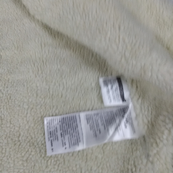 VINTAGE LEVI'S JEAN JACKET  ROSE EMBROIDERY  WOMEN'S MEDIUM - Picture 10 of 16